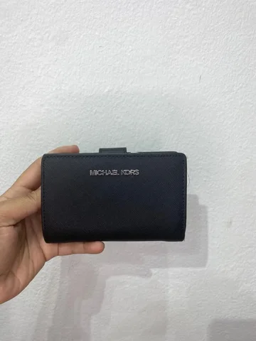 MICHAEL KORS, for ladies, bifold compact wallet, textured saffiano leather, black